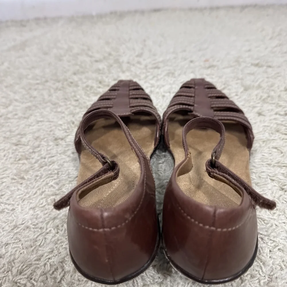Clarks‎ Wendy River Brown Leather Closed Toe Comfort Shoes Womens 9M Wedge Work